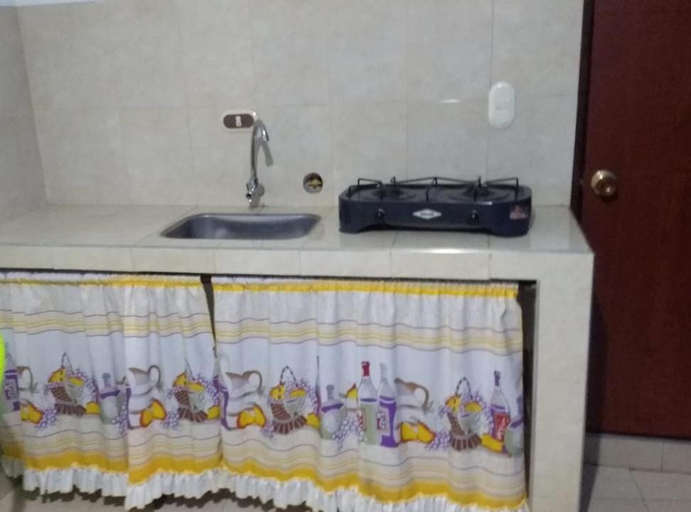 Apartaestudios San Cayetano Cali Esterno foto